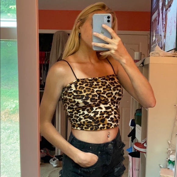 Tops - cheetah tank top